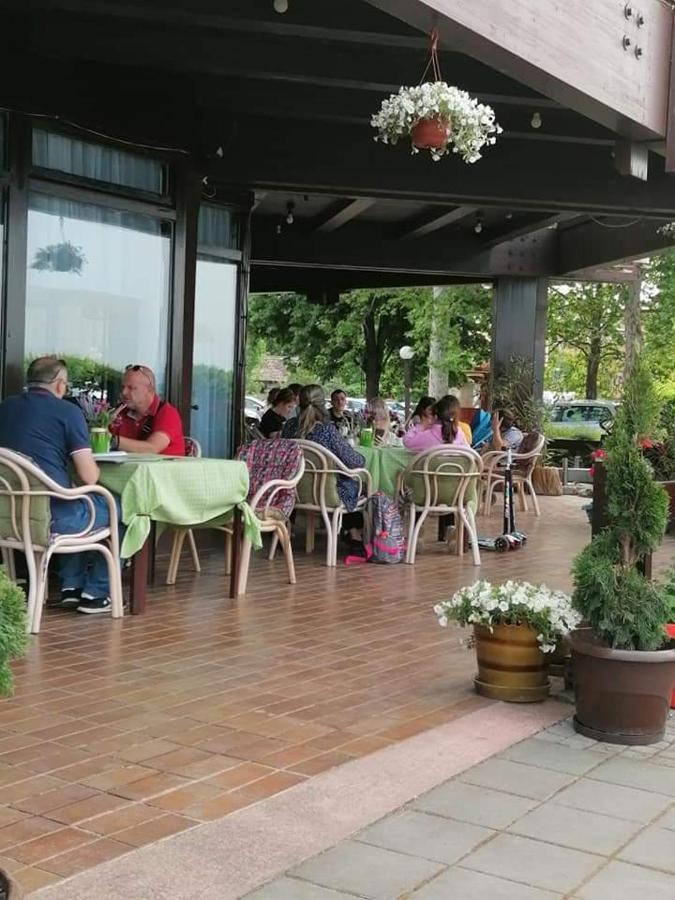 Hotel Golubacki Grad Голубац Екстериор снимка